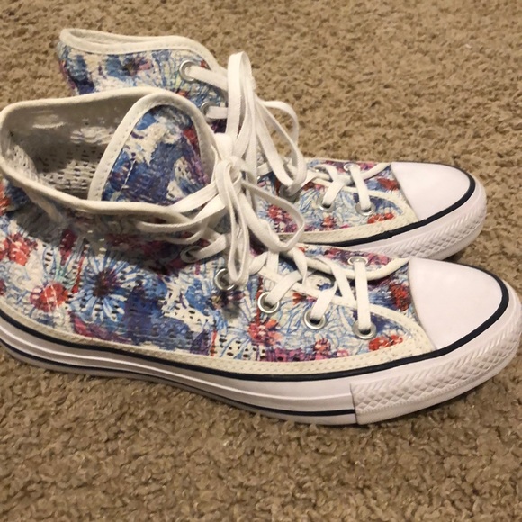 Converse Shoes - High top converse